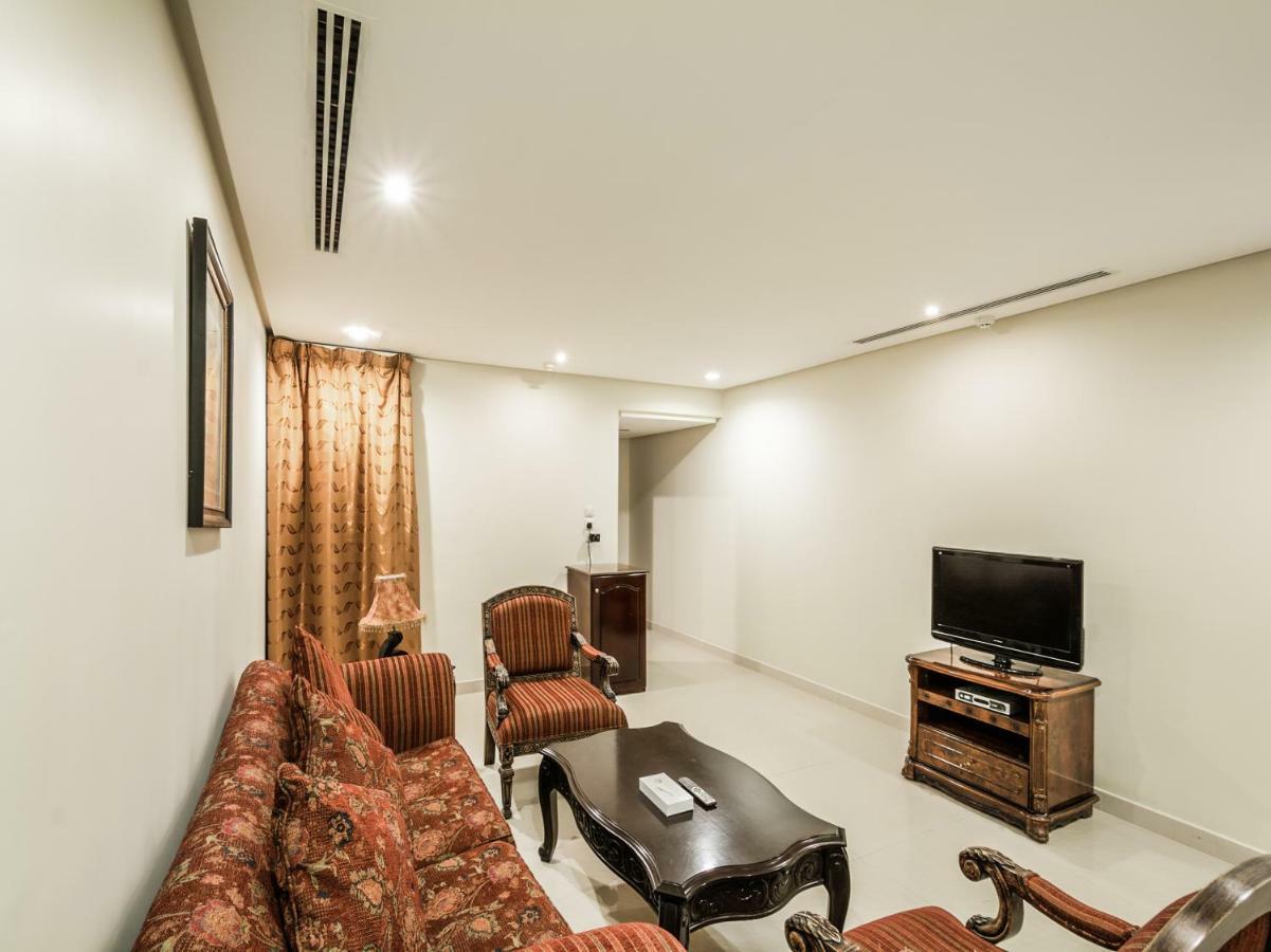 Capital O 162 Brzeen Hotel Riyadh Bagian luar foto